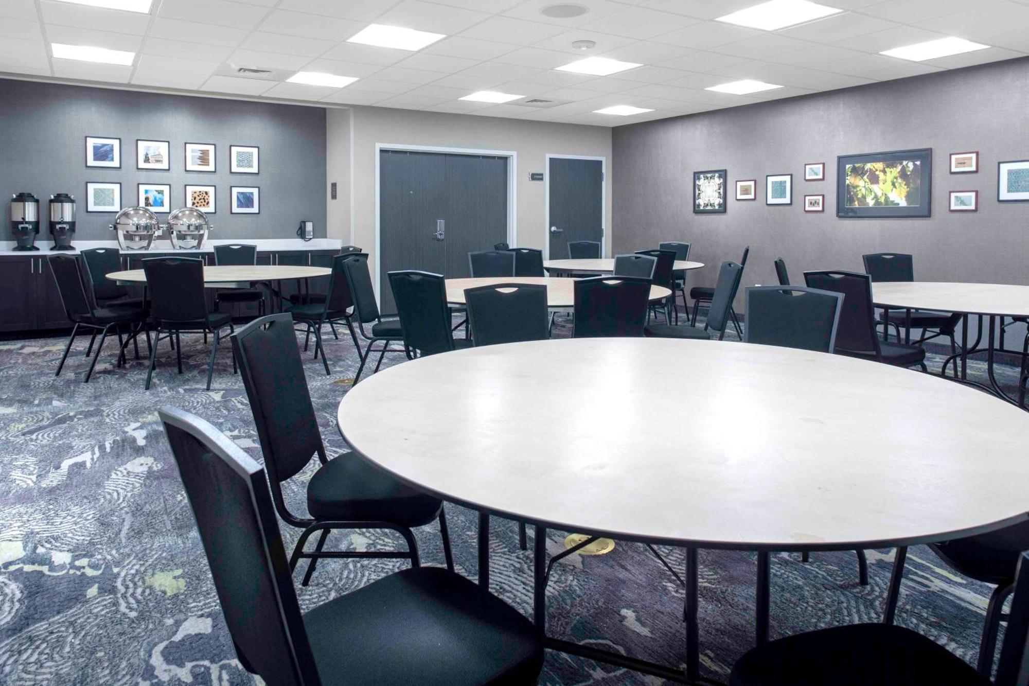 Homewood Suites By Hilton Lansing Eastwood Bagian luar foto
